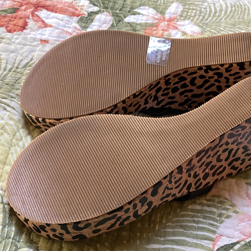 Leopard Shoes - Picture 2 of 3